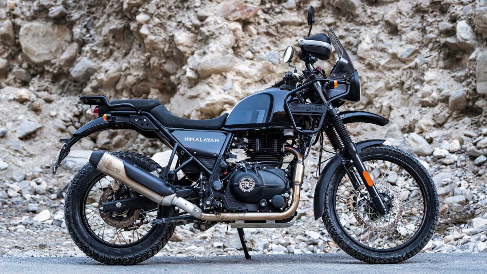 Moto News Royal Enfield Himalayan 2021 con l Euro 5 arriva il navigatore GPone